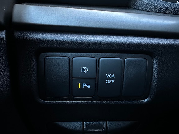 Honda Accord 16 of 30