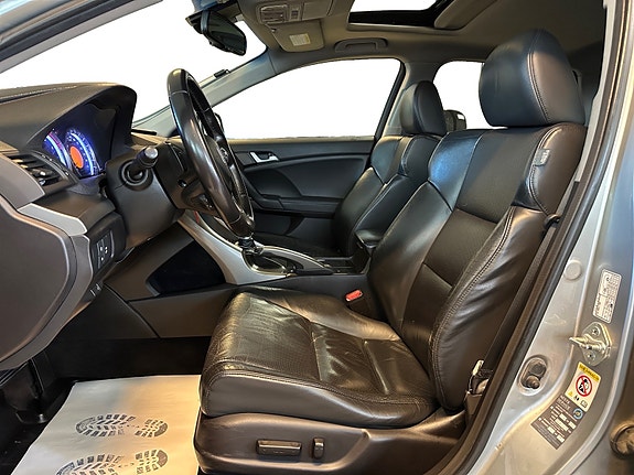 Honda Accord 8 of 30
