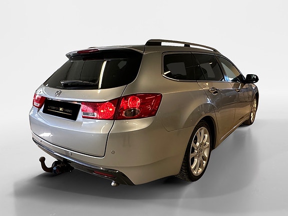 Honda Accord 7 of 30