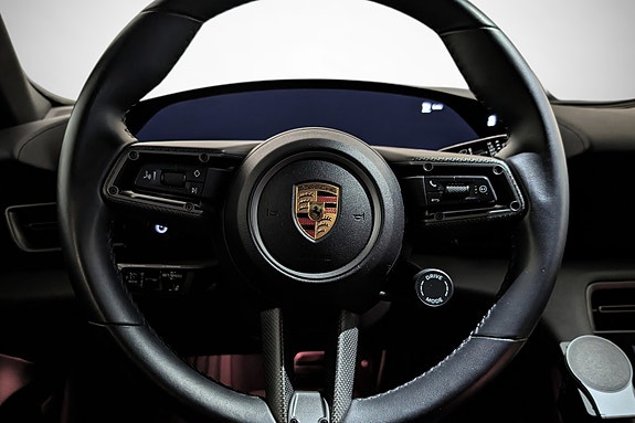 Porsche Taycan 4 16 of 28