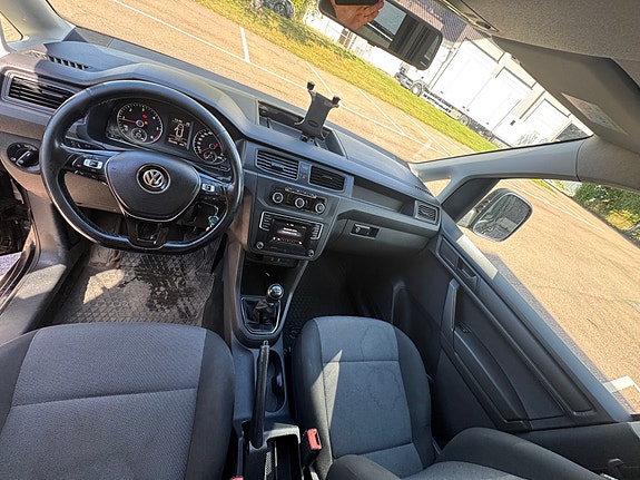 Volkswagen Caddy Maxi 8 of 11
