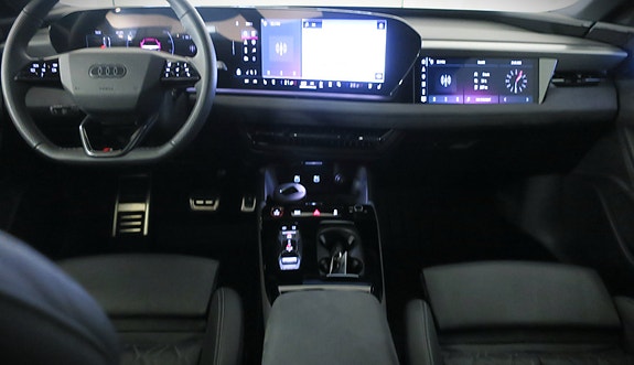 Audi S6 e-tron 13 of 21
