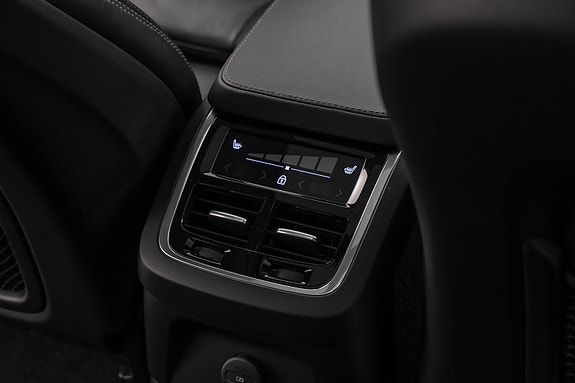 Volvo XC90 29 of 30