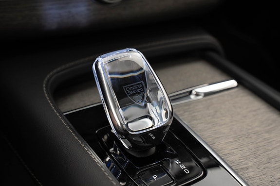 Volvo XC90 18 of 30
