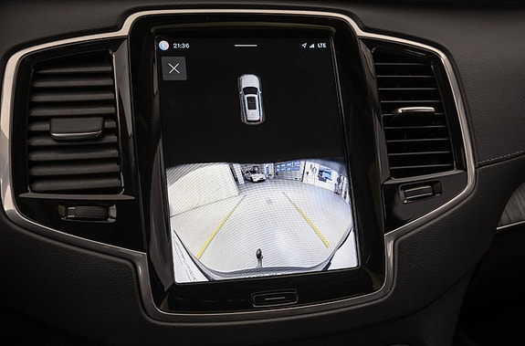 Volvo XC90 21 of 30