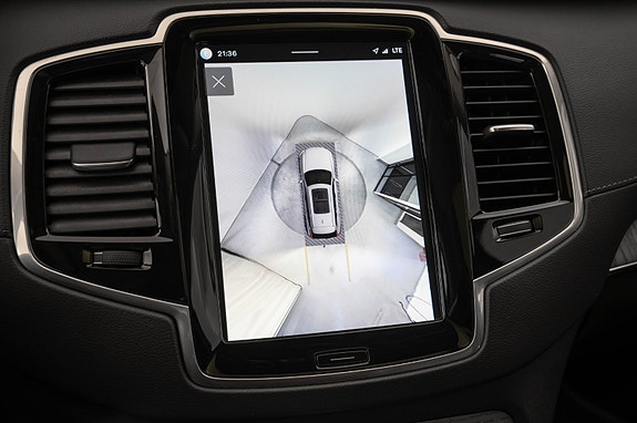 Volvo XC90 20 of 30