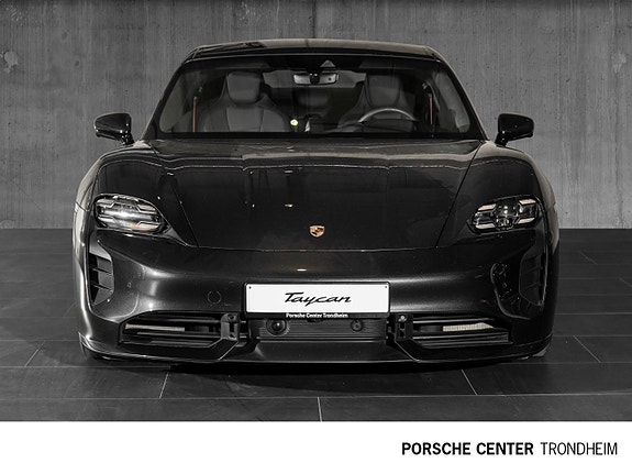 Porsche Taycan 5 of 30