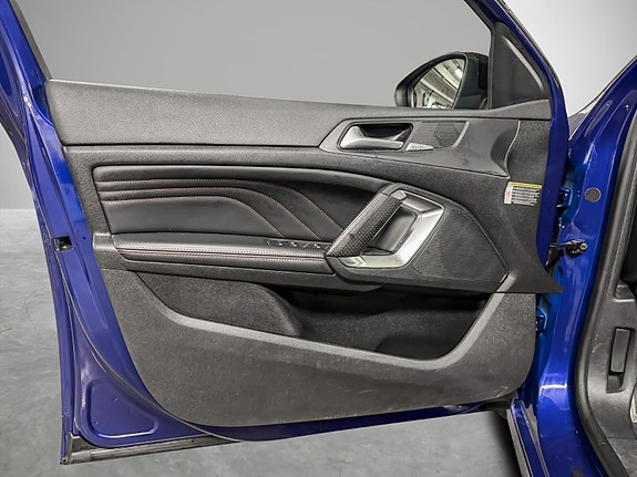 Peugeot 308 SW 9 of 22