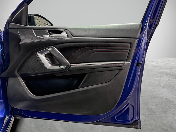 Peugeot 308 SW 14 of 22