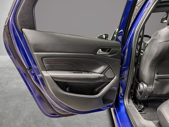 Peugeot 308 SW 17 of 22