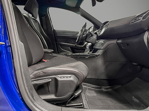 Peugeot 308 SW 15 of 22