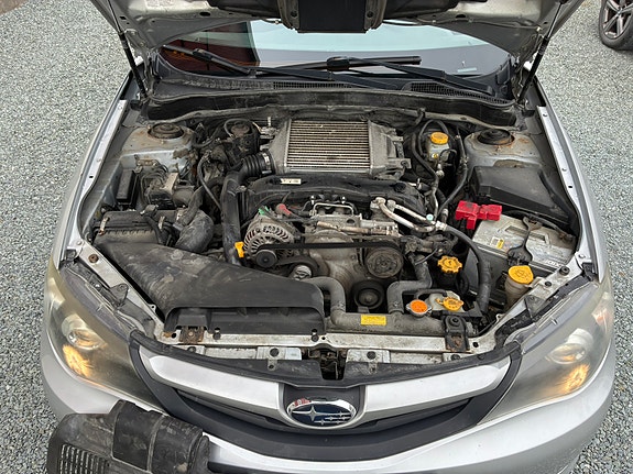 Subaru Impreza 5 of 18