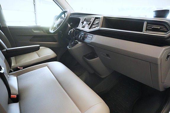 Volkswagen Transporter 23 of 30
