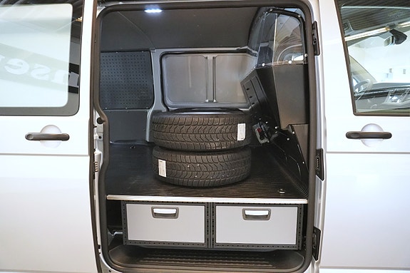 Volkswagen Transporter 25 of 30