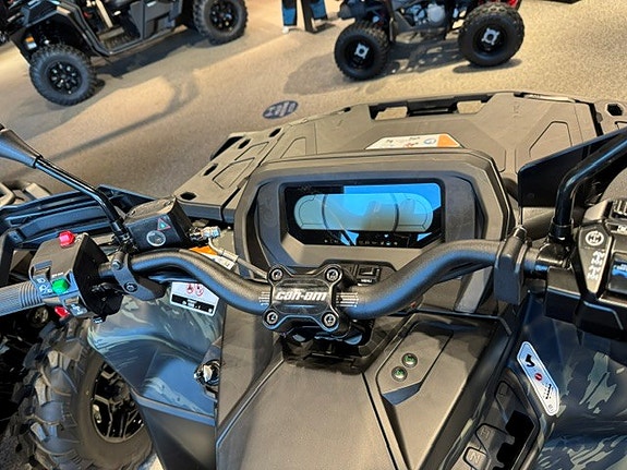 Can-Am Outlander MAX 1000R BACK COUNTRY 7 of 10