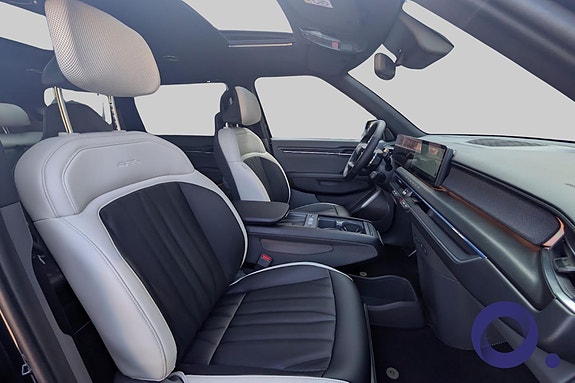 Kia EV9 13 of 24