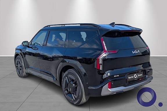 Kia EV9 3 of 24