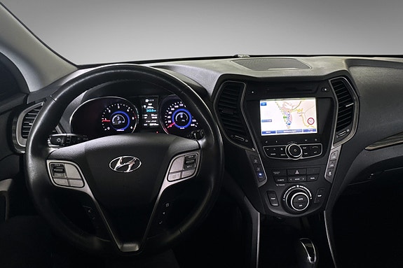 Hyundai Grand Santa Fe 12 of 19