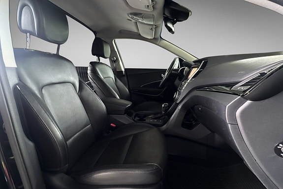 Hyundai Grand Santa Fe 18 of 19