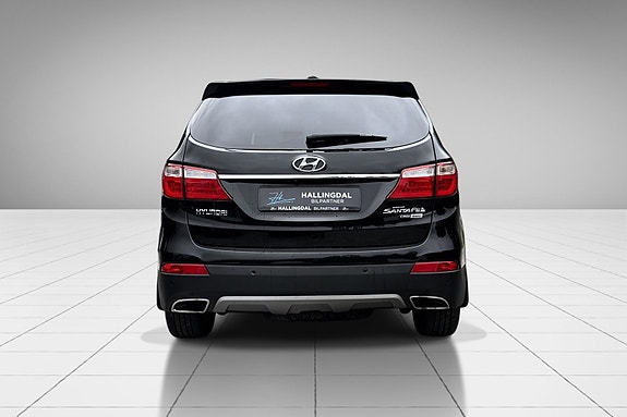 Hyundai Grand Santa Fe 6 of 19