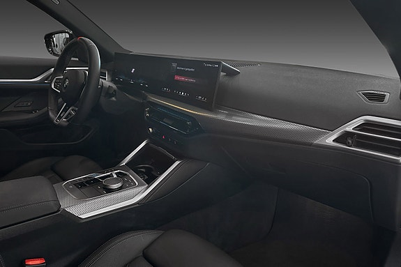 BMW i4 23 of 25