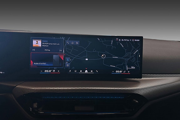 BMW i4 16 of 25