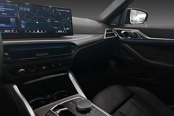 BMW i4 17 of 25