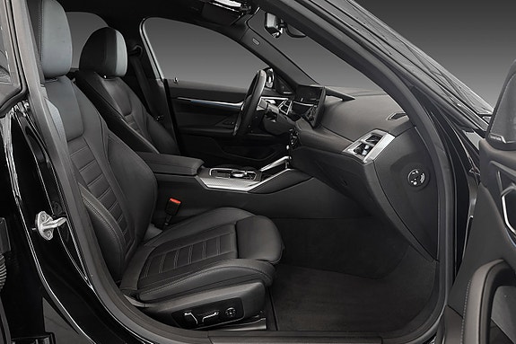 BMW i4 21 of 25