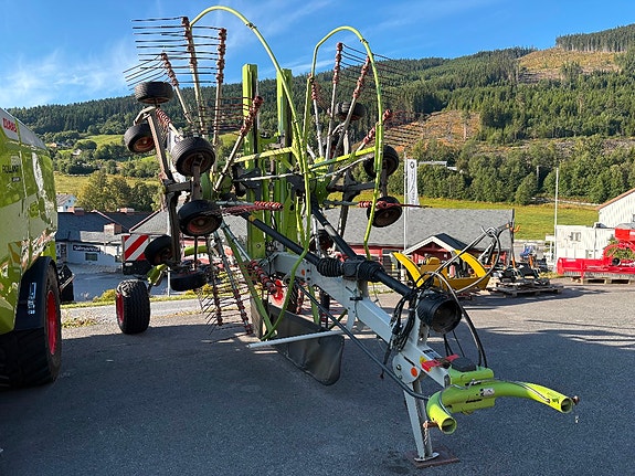 CLAAS Liner 2800