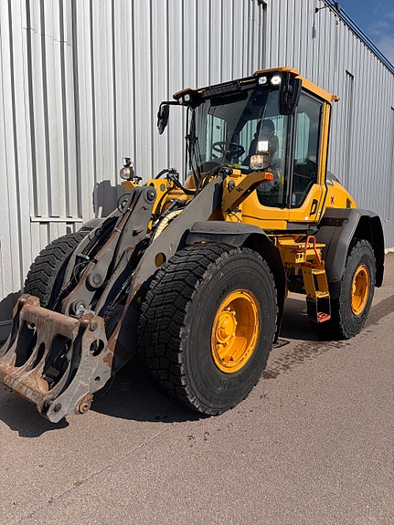 Volvo L60H 3 of 11