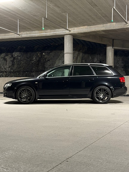 Audi S4 2 of 29