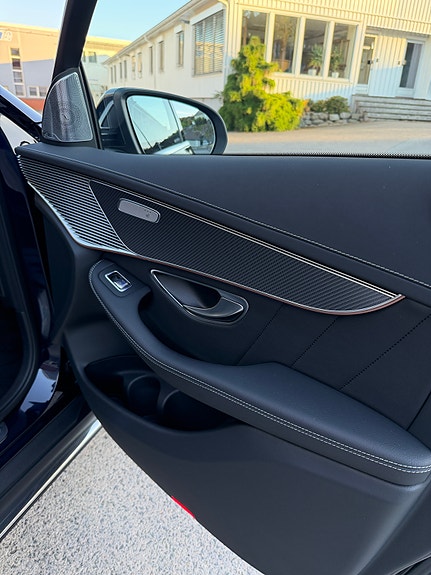 Mercedes-Benz EQC400 15 of 26