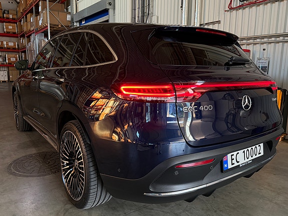 Mercedes-Benz EQC400 26 of 26