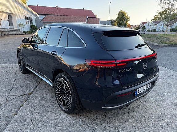 Mercedes-Benz EQC400 3 of 26