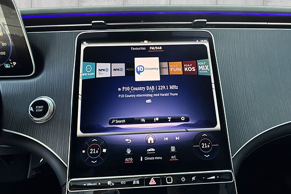 Mercedes-Benz EQE SUV 19 of 22
