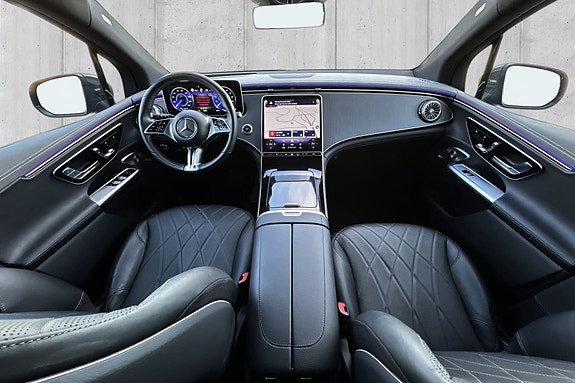 Mercedes-Benz EQE SUV 14 of 22