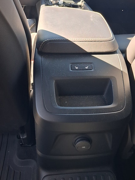 Volvo XC60 3 of 13