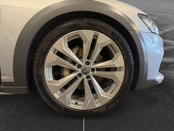 Audi A6 allroad 19 of 23