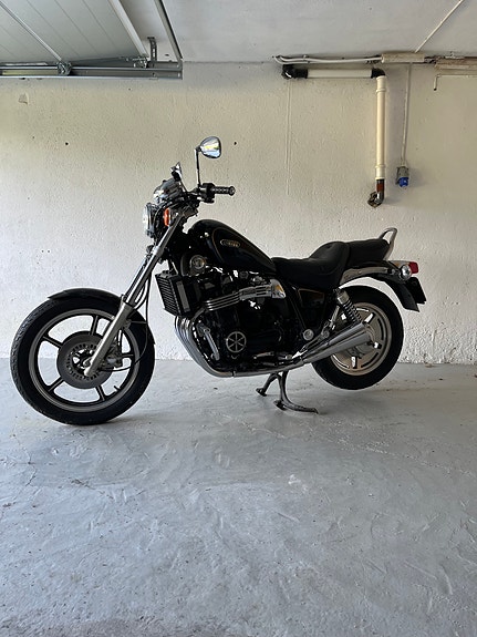 Yamaha Maxim X 8 of 8