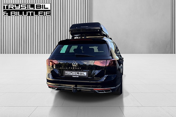 Volkswagen Passat 12 of 30