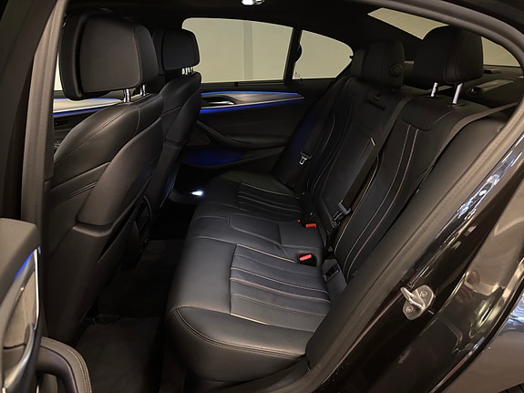 BMW 530e 12 of 30