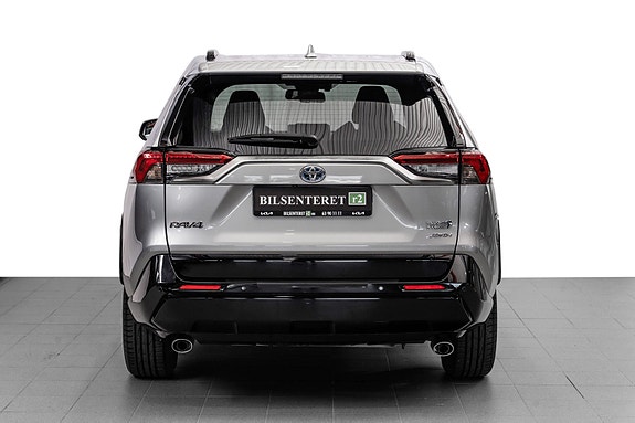 Toyota RAV4 Plug-in Hybrid 7 of 29