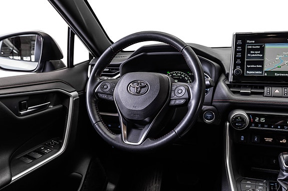 Toyota RAV4 Plug-in Hybrid 15 of 29