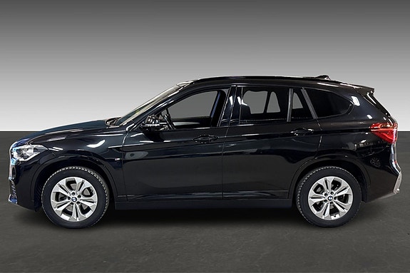 BMW X1 3 of 19