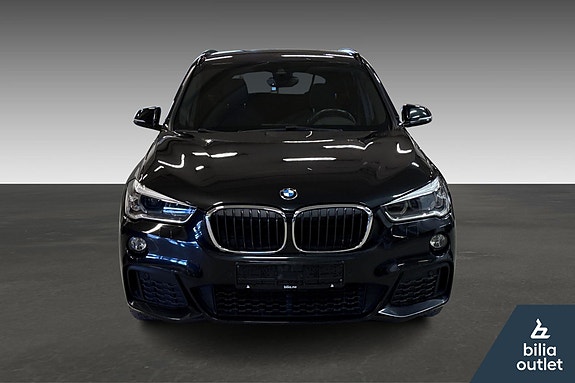 BMW X1 2 of 19