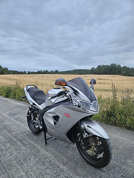 Triumph Sprint ST 1050 8 of 14