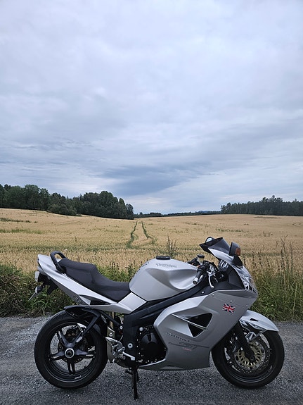 Triumph Sprint ST 1050 5 of 14