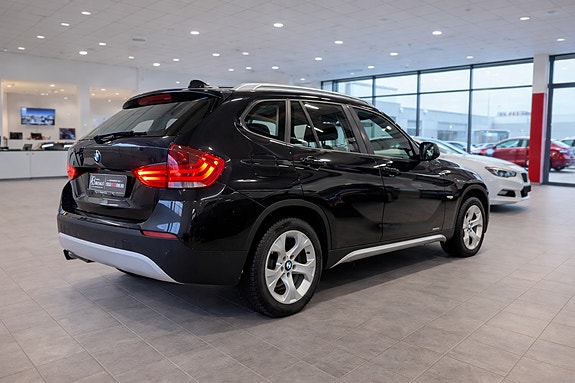 BMW X1 3 of 23