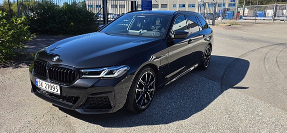 BMW 530e 4 of 23