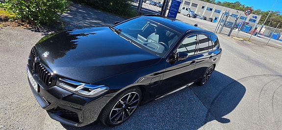 BMW 530e 15 of 23